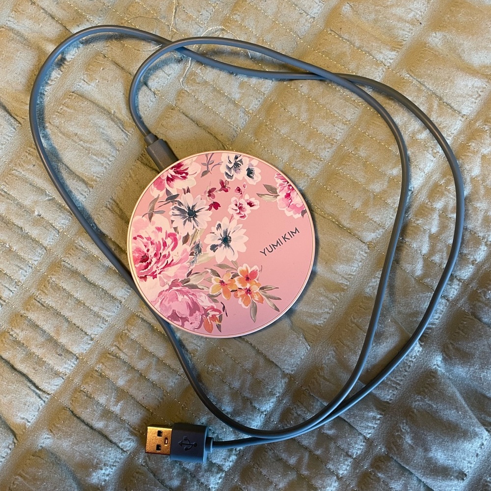Yumi Kim Wireless Charging Pad